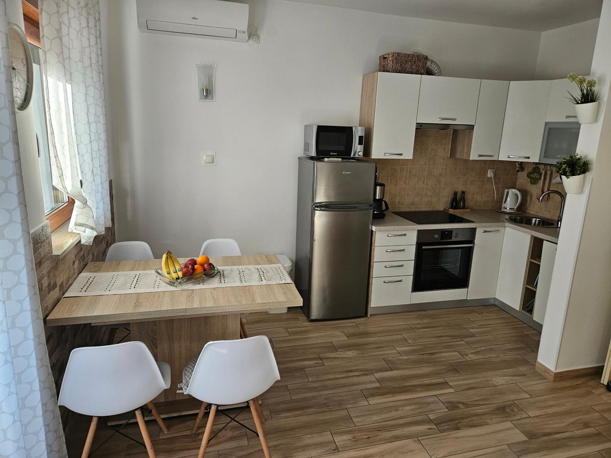 Kristy'S Place Crikvenica Eksteriør billede